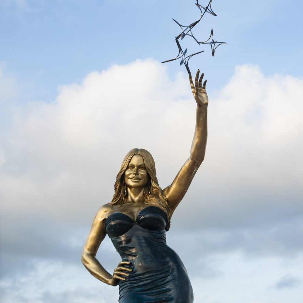 Destination Barranquilla - Sofia Vergara Statue